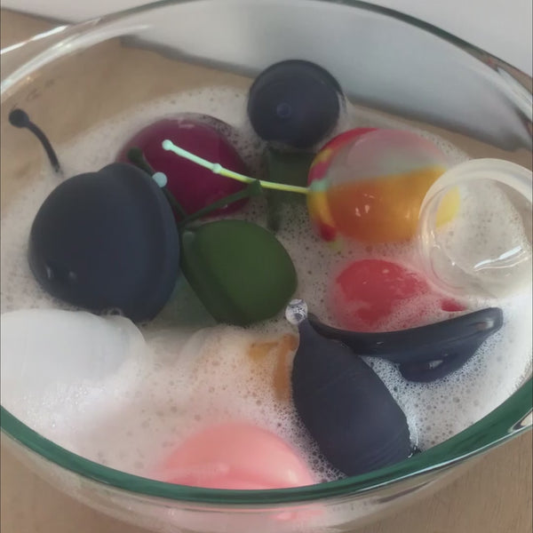 Load and play video in Gallery viewer, Foaming Feminine Wash
